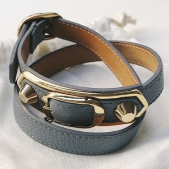 💥💥SOLD💥💥BALENCIAGA gold tone gray leather studded two wrap bracelet - Picture 2 of 7